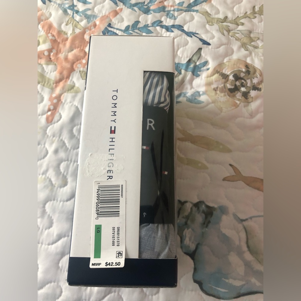 Large slim Tommy Hilfiger NIB boxers